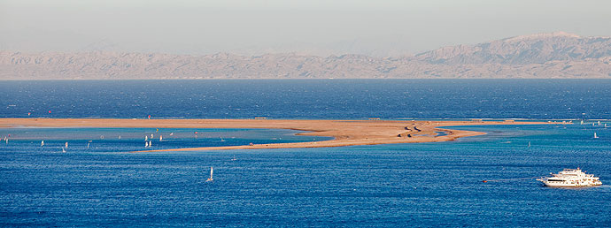 Вид на лагуну Дахаба.