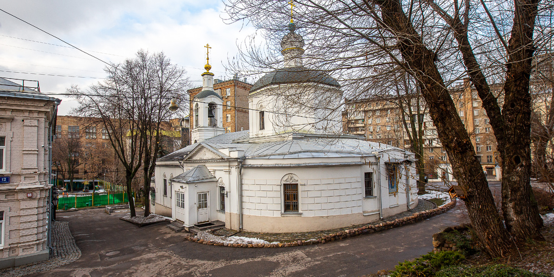 Москва малоизвестная: Лыщикова гора - скрытый застройкой район в центре города, и не закрывавшийся храм, получивший благодарность Сталина