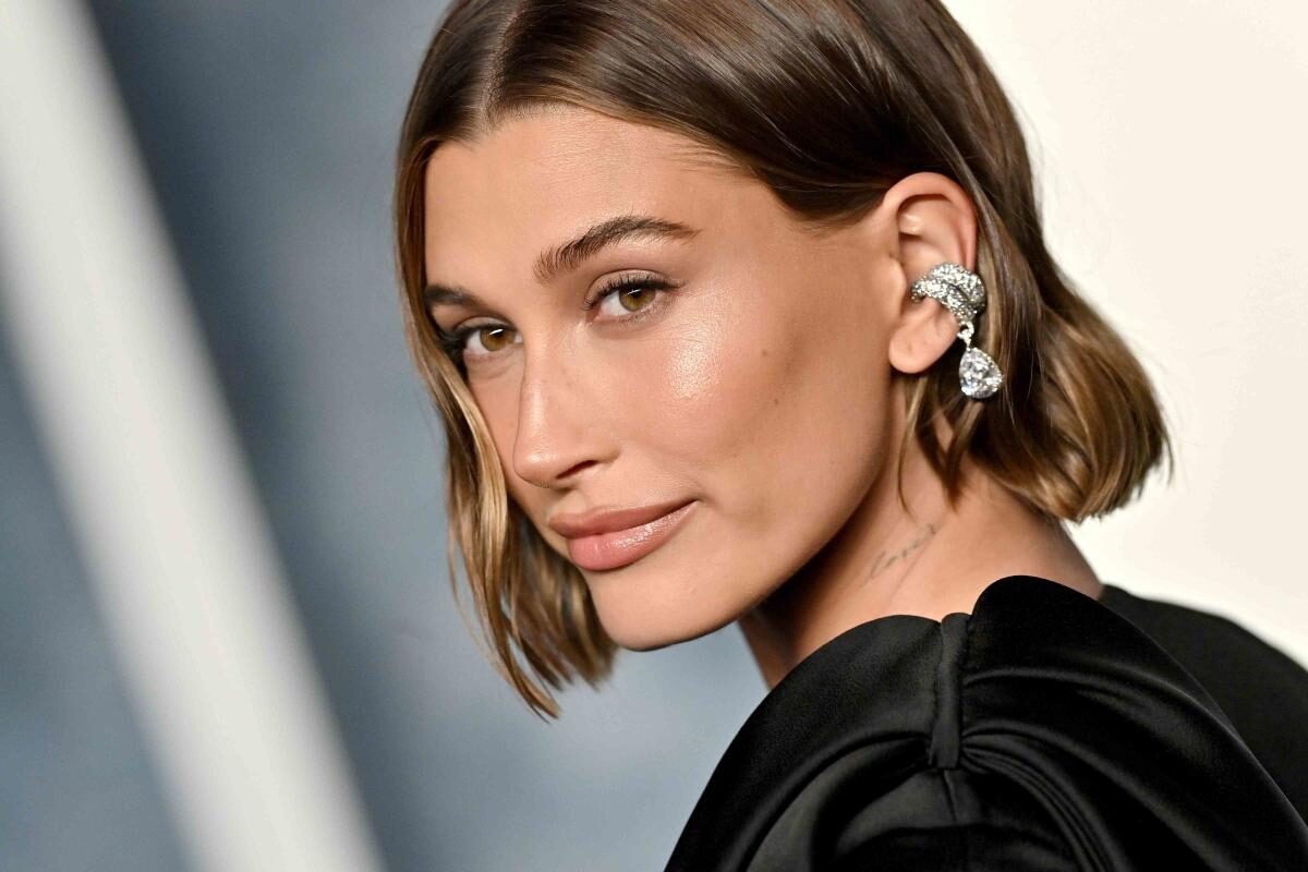 Хейли БиберPIN IT