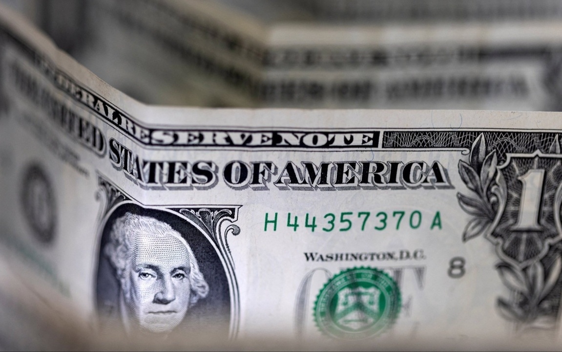    Доллар на мировом рынке достиг максимума с ноября 2022 года