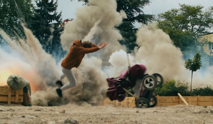 Фото: кадр из фильма «Солнцепёк». Режиссёры Максим Бриус и Михаил Вассербаум