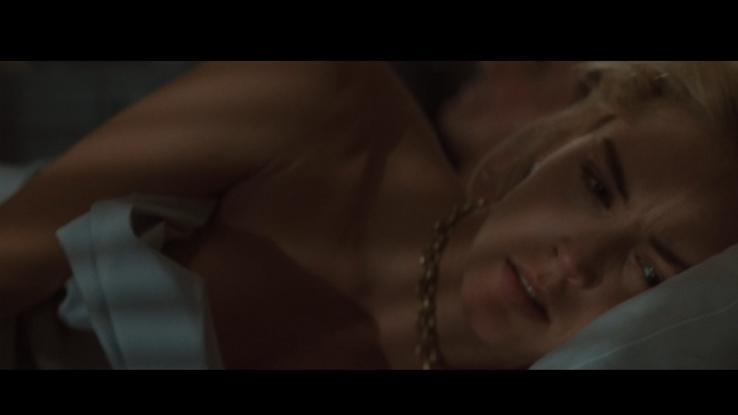 Почему Кэтрин не воспользовалась подготовленным орудием? По той причине, что не может нимфоманка потерять такого необыкновенного еxxxя, не в состоянии она лишиться такого самца, которого "так долго искала", или причина прозаичнее - уничтожить Ника сейчас - значит, пустить все, что она так тщательно провернула и подготовила, насмарку. У@ить полицейского сейчас, когда "у@ийца" застрелена час назад? Вот и пришлось бедняжке сдержаться, хотя очень хотелось - рука так и тянулась к ножу. Думаю, симбиоз причин, но первый вариант все же преобладает.