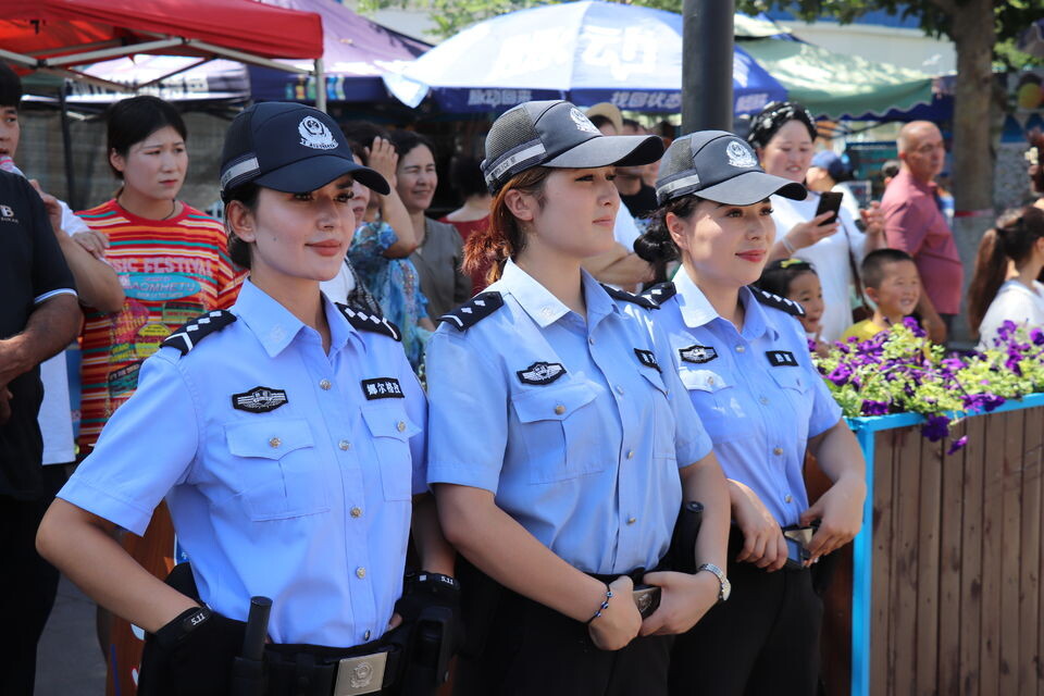 Полицейские