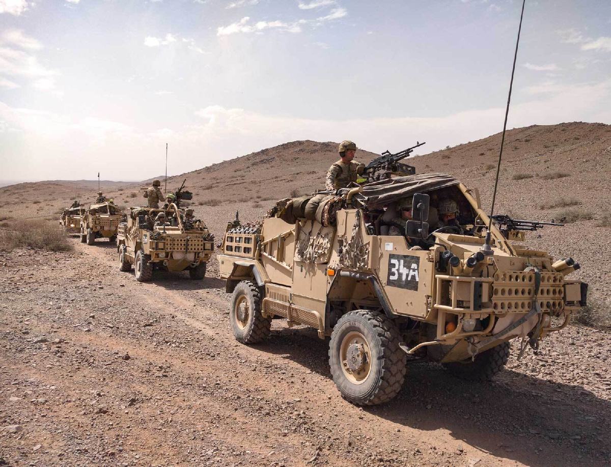 Колонна "Шакалов" выполняет патрулирование. Фотография в свободном доступе