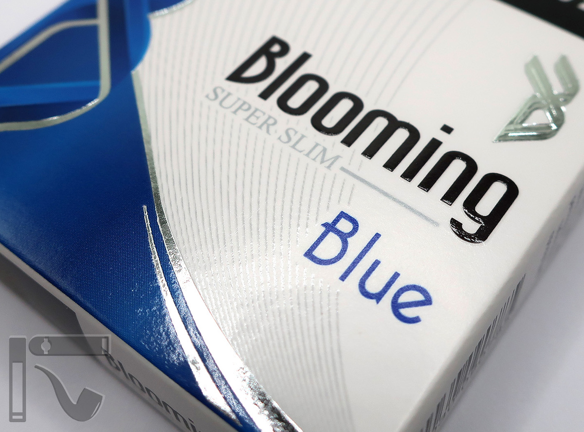Сигареты Blooming Blue. Фото: © канал "Уголок Курильщика"