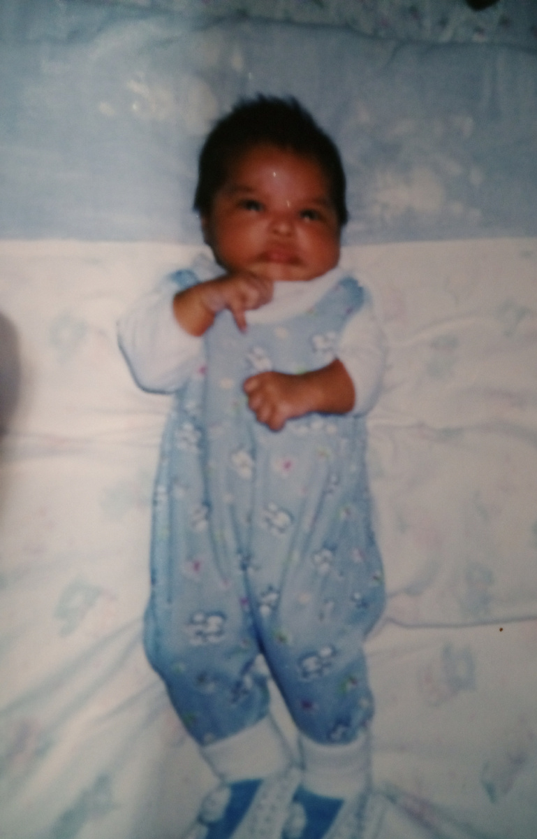 Здесь тебе один месяц.  Фотографировала моя младшая сестра.