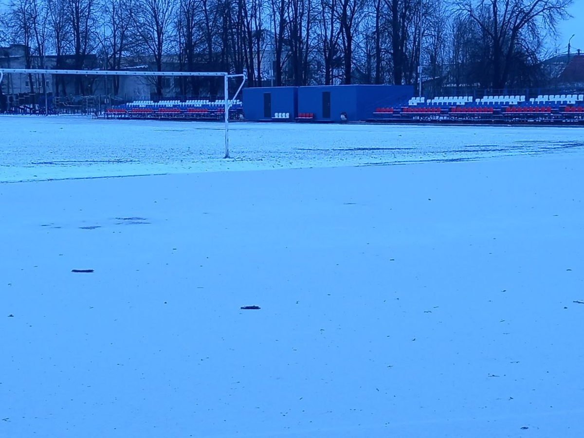 Стадион вчера утром. 14 января.
