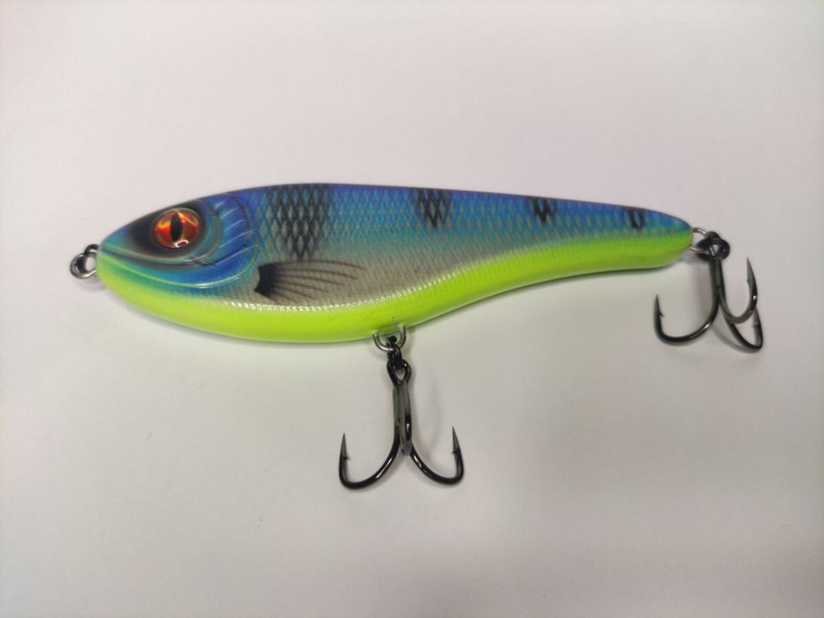 Приманка ZEGNA FISHING Раттлин 150мм 81гр, для ловли хищных пород рыб в соленой и пресной воде. Крючок 3:0 GAP 13мм. Цвет: Синий, Черный