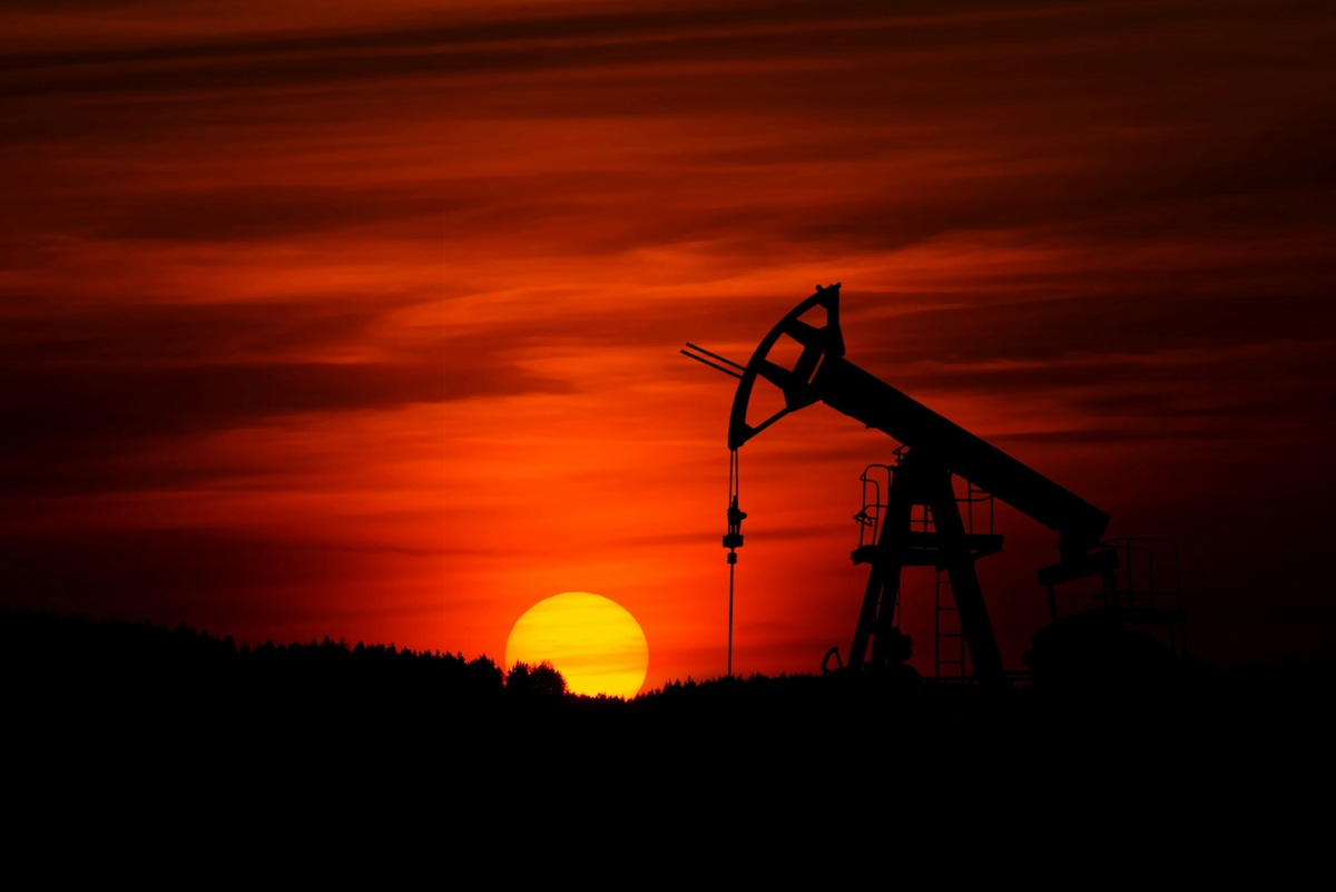  России будут получать деньги от продажи нефти и газа? Такой закон внесли в Госдуму