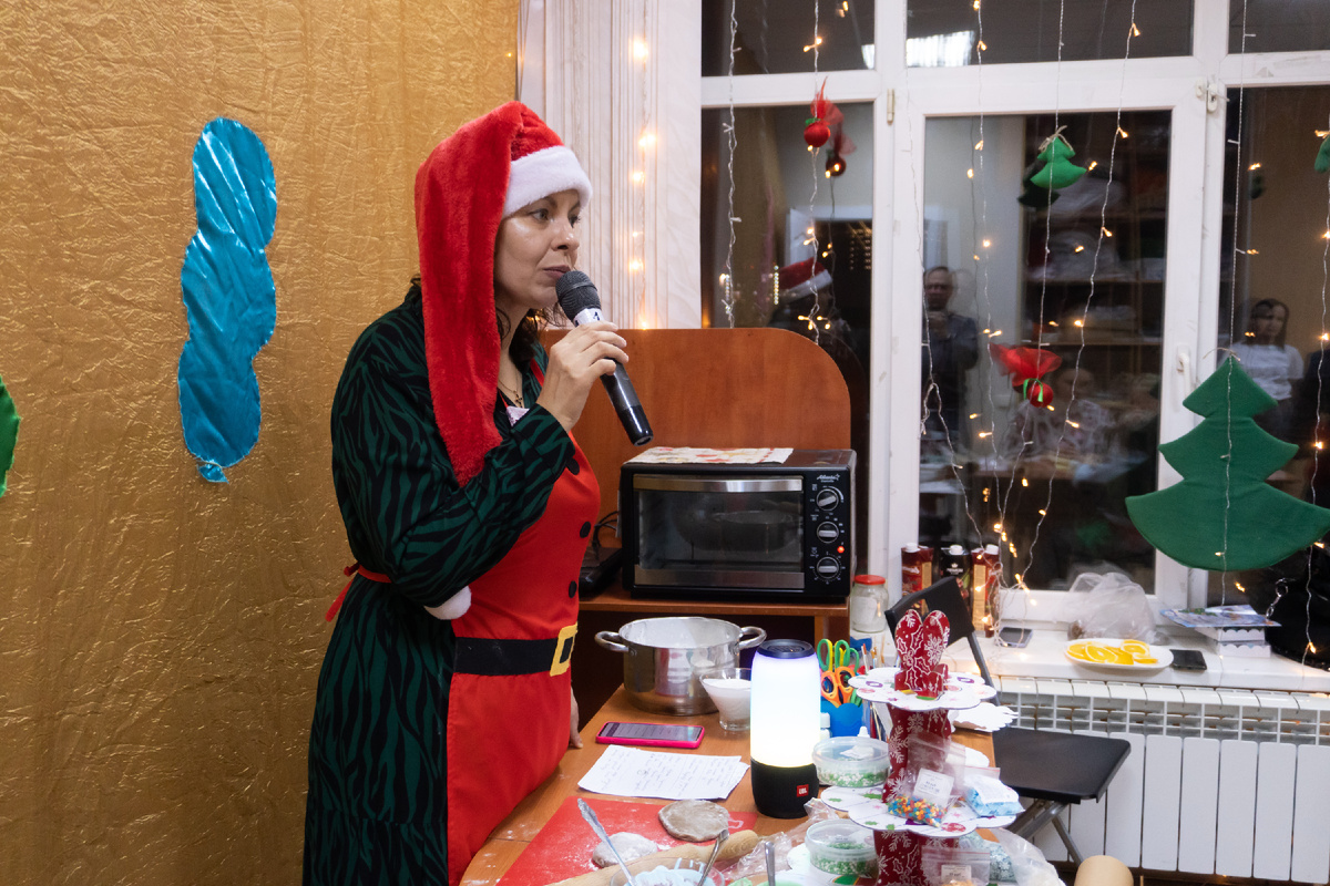 Это я,  веду пряничное пати 