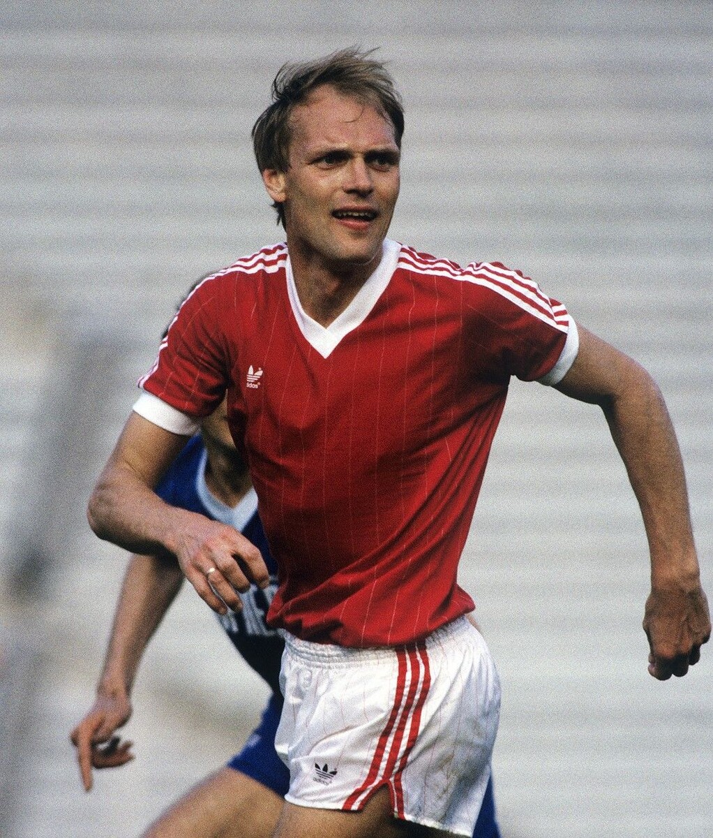 Александр Бубнов