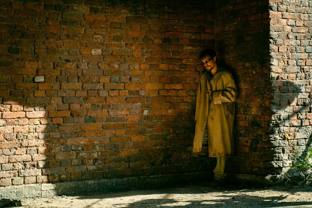 Кадр из фильма - Родион Раскольников в исполнении Ивана Янковского