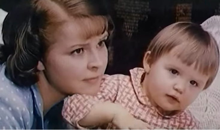 Любила одного, замуж вышла за другого, а жить стала с третьим. Фильм с Сёминой и Соломиным, который давно забыли