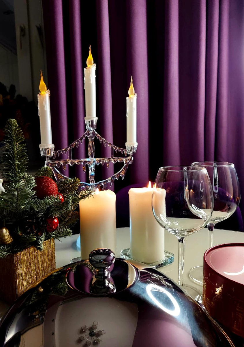 Личная фотография автора канала. Старый новый год в кругу семьи.