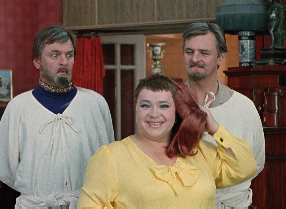 То что тут - два Бунши, уже заставило бы задуматься...