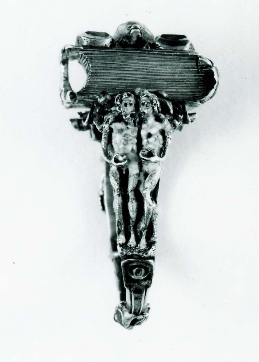 Изгнание из Рая на шинке