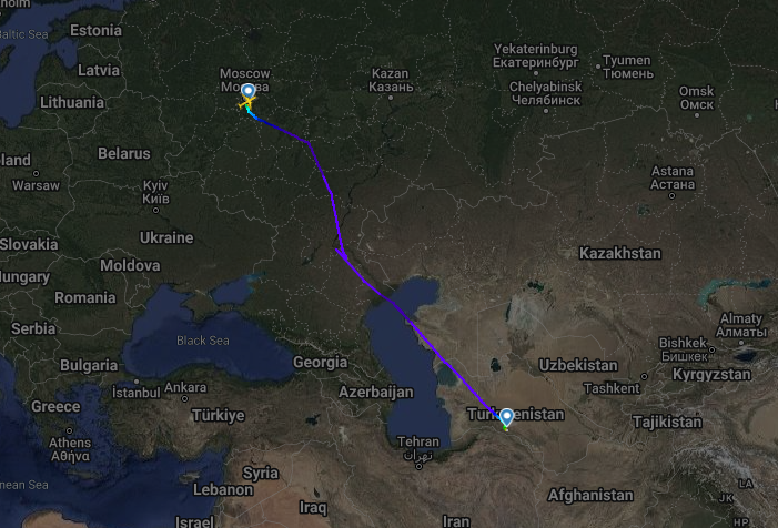  S7 3235 и S7 3237. источник: flightradar24.com