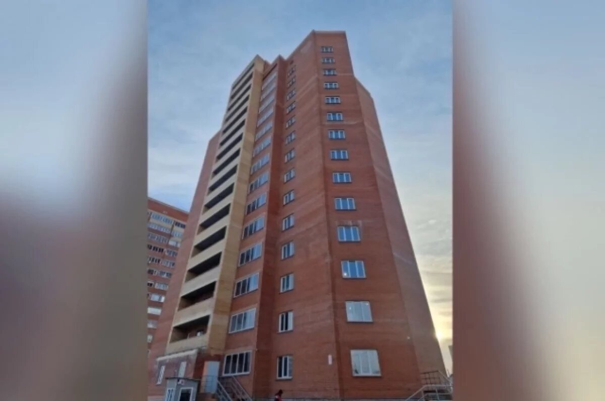    На улице Титова в Новосибирске ввели в эксплуатацию долгострой