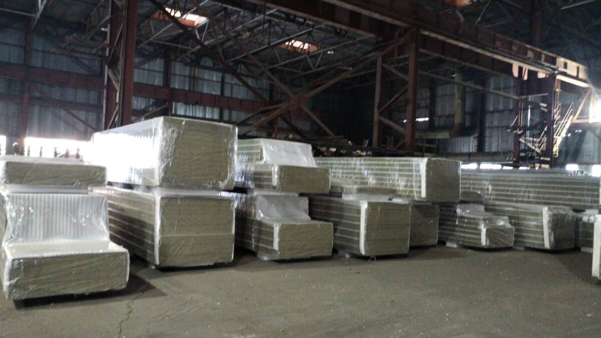 Кровельные сэндвич панели в Красноярске. Утеплитель минеральная вата. Для Култуминского ГОК