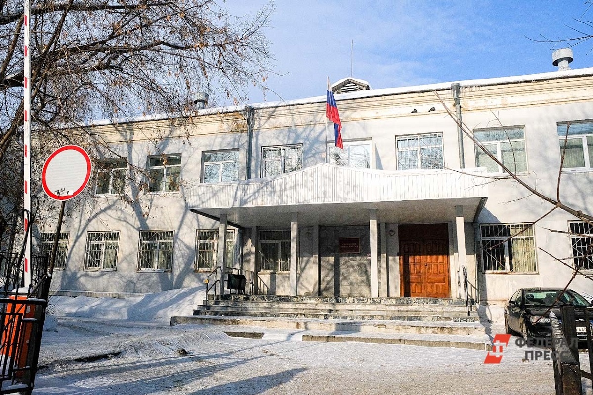 В Ленинском районном суд чиновнику избрали меру пресечения в виде заключения под стражу.  Фото: ФедералПресс / Полина Зиновьева