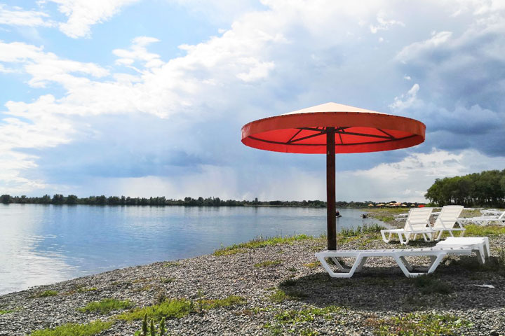 Фото с другого пляжа для наглядности: ИА "Хакасия"
