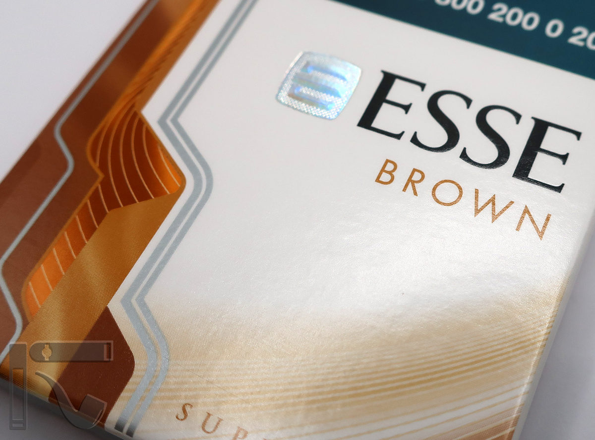 Сигареты ESSE Brown. Фото: © канал "Уголок Курильщика"