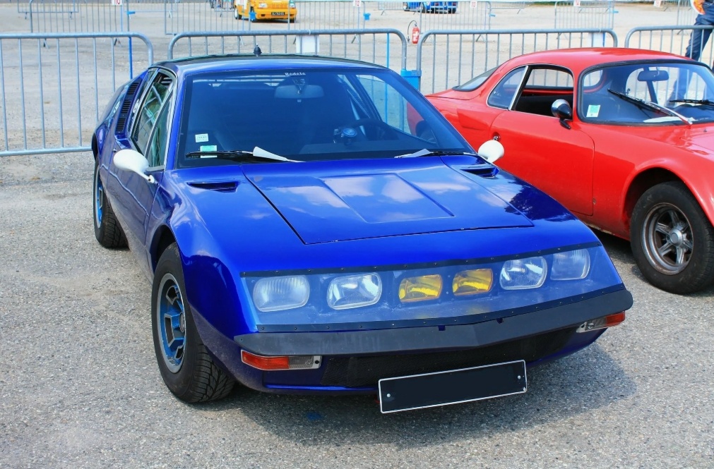 Alpine A310