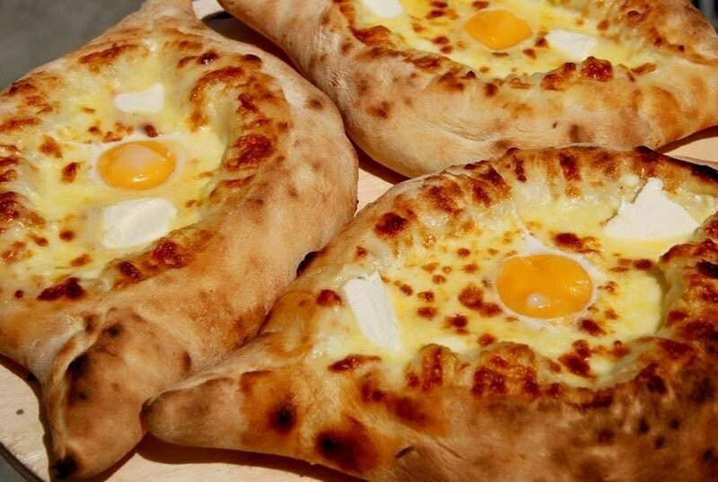 Хачапури по-аджарски