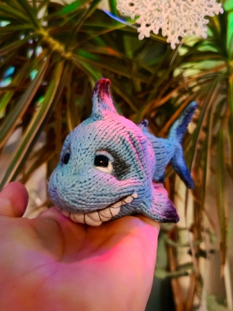 Вязаная акула