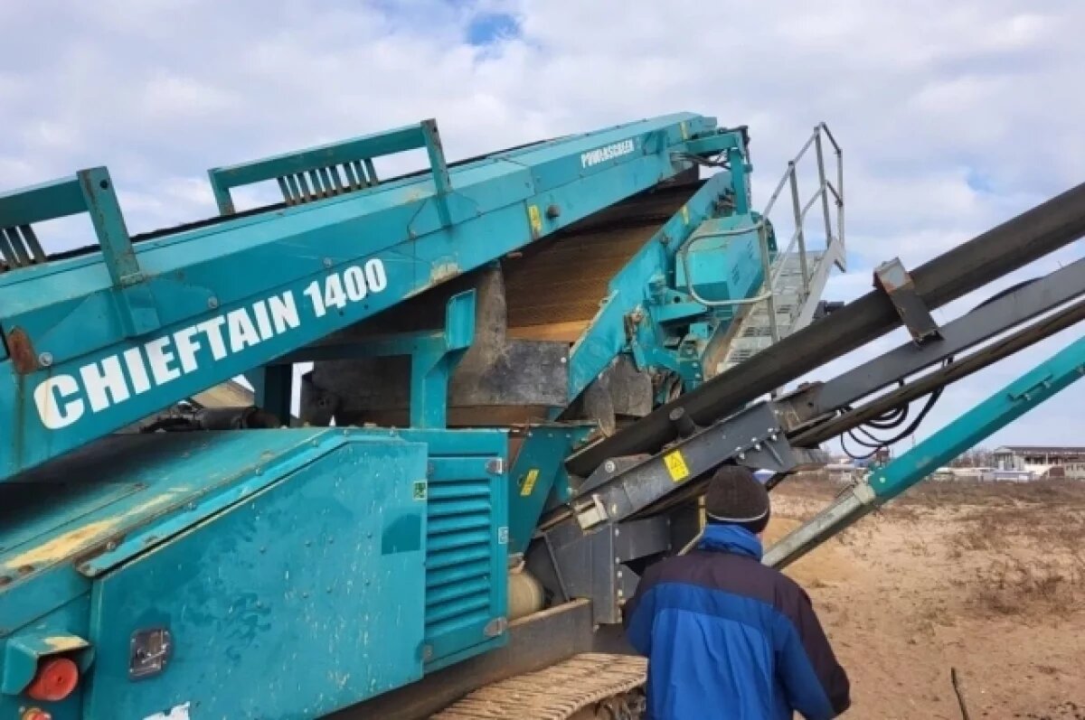    На Кубани протестировали новую машину для очистки замазученного песка