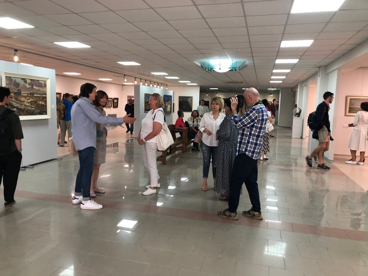 Зал Музея Актуального Реализма