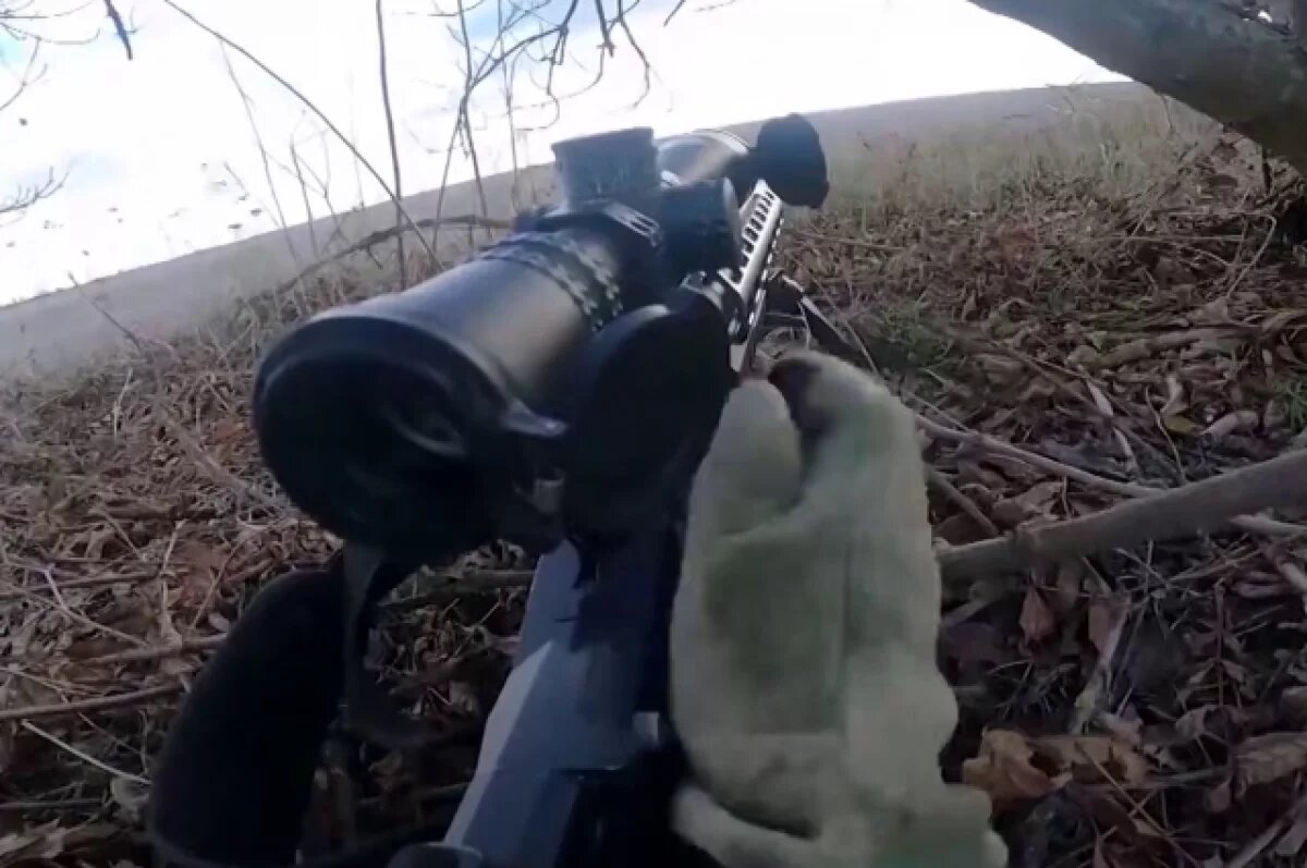    Российский боец Хара 8 км под обстрелом ползком тащил раненого командира