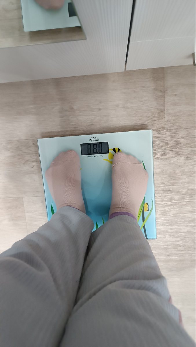 Мой вес. Взвешивалась в понедельник. 