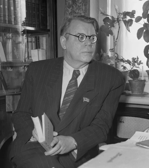 В январе 2025 года отмечается 125-летие со дня рождения Михаила Васильевича Исаковского – русского советского поэта-песенника, прозаика, переводчика.