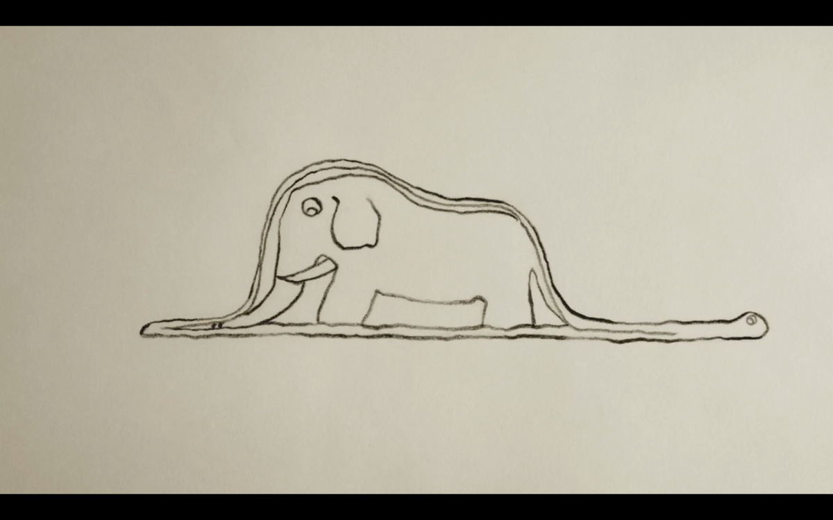 Куда ж без шляпы с таким-то названием.