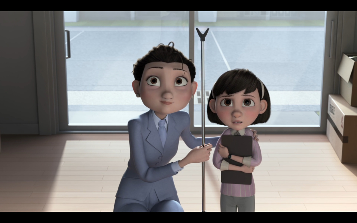 Большая мама (слева), Маленькая девочка (справа) и жиненный план (за кадром).