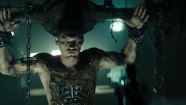 Вот. В Сеть утекли снимки, которые показывают, что Майкрософт выкрал у Марка одного такого и въедливо изучает. 