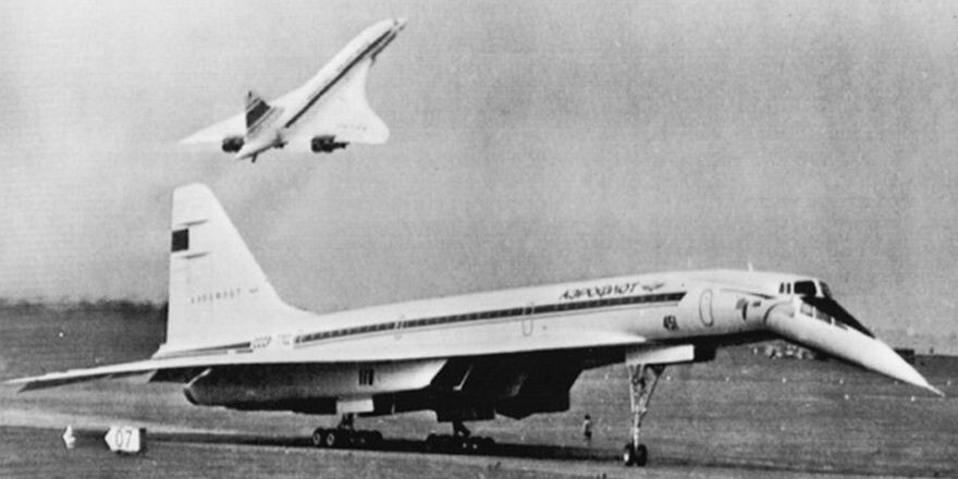 Ту-144 и Concorde. Ле Бурже, 2 июня 1973. За день до катастрофы советского "суперсоника". Фото из интернета