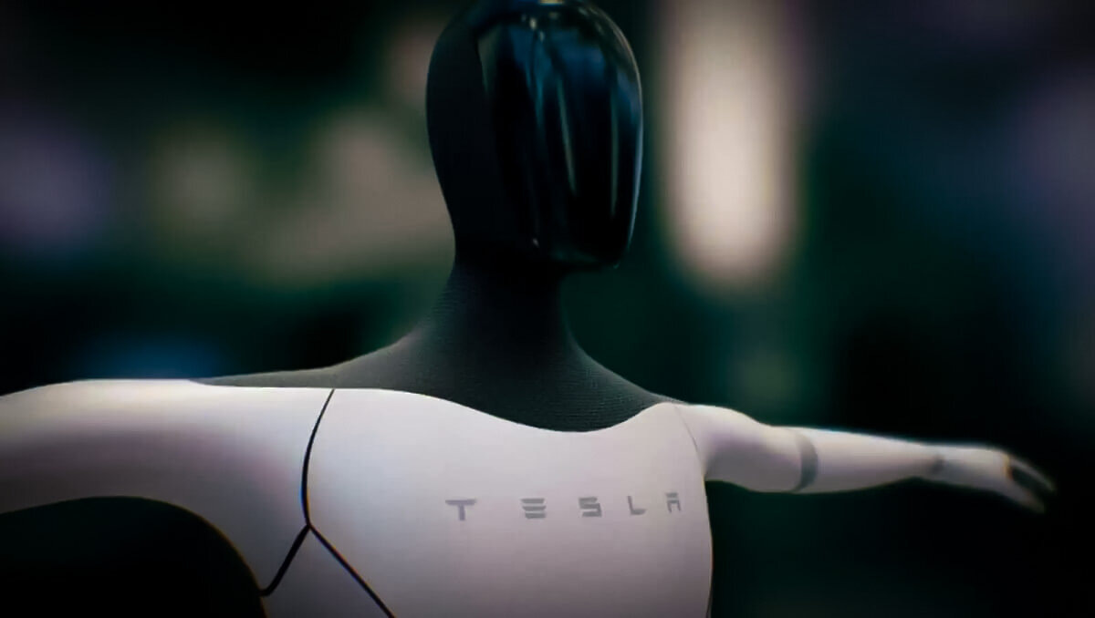    Как Илон Маск обманул всех, показав своего робота Optimus в работе