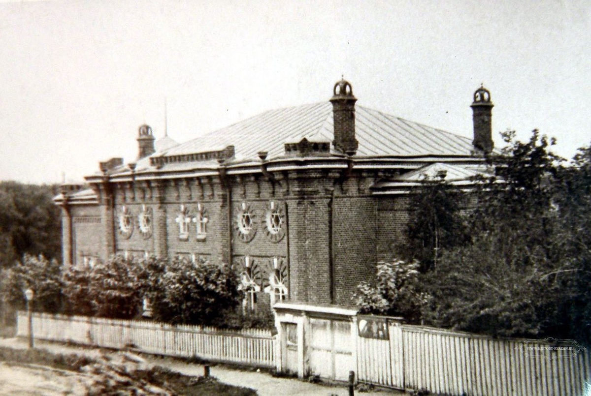 Постройка 1903 года