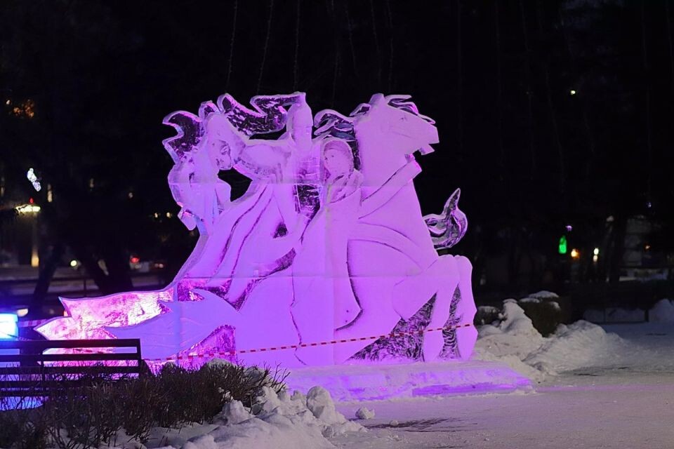    Скульптуры в Бийске . Источник: Сергей Кулыгин