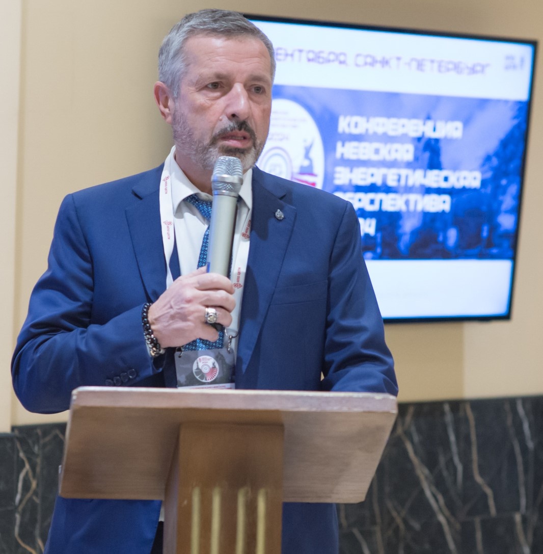 Рис. 2. М. В. Лифшиц, генеральный директор ООО «Интермаш»