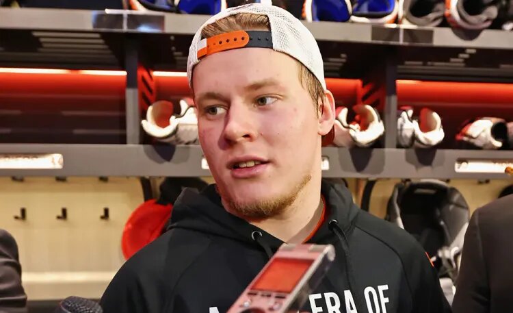    Матвей Мичков. Источник фото: НХЛ