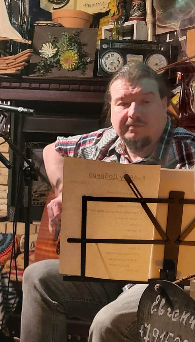 Евгений Лосев (листайте дальше)