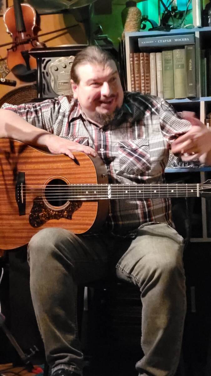 Женя Лосев (листайте дальше)