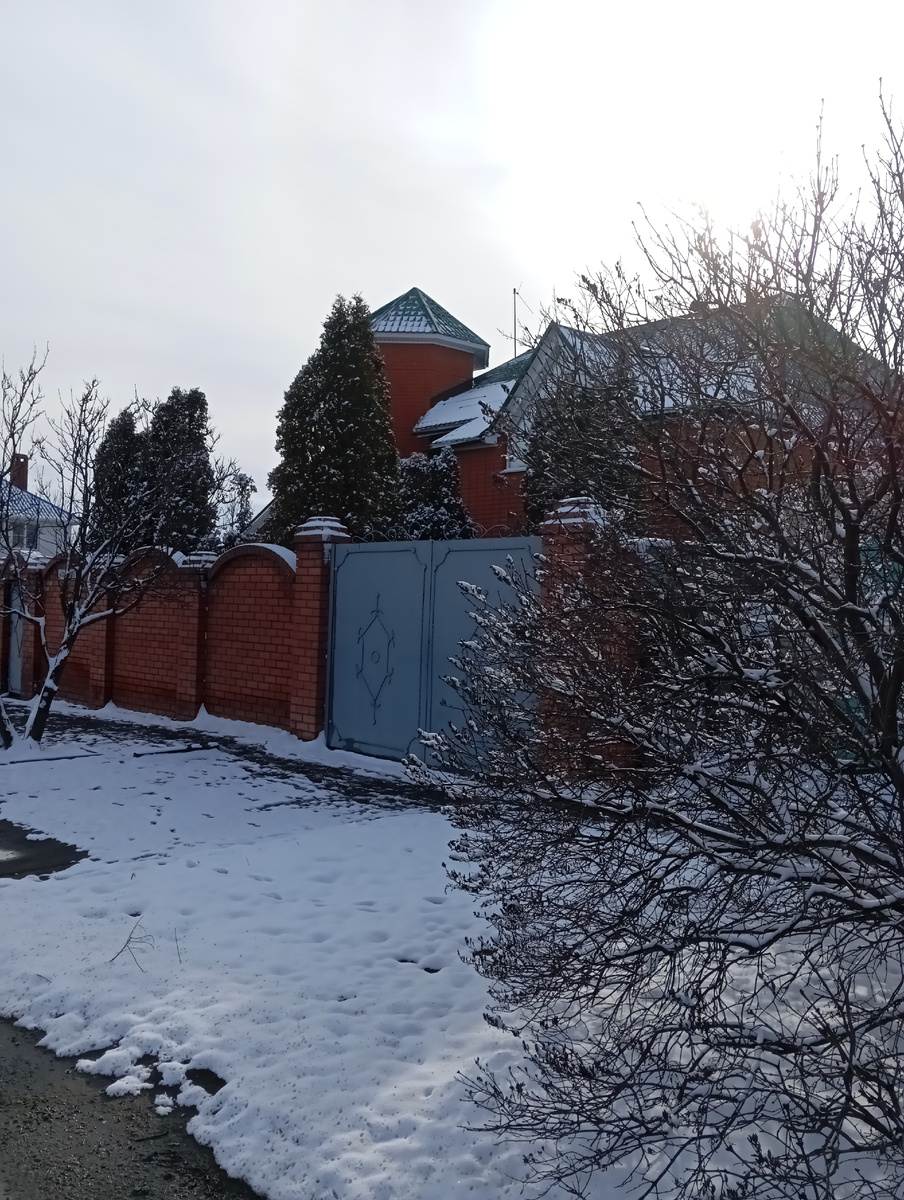 Моё фото по дороге из школы уже в обед. 