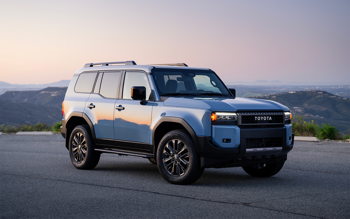 Toyota📷Toyota Land Cruiser Prado 250