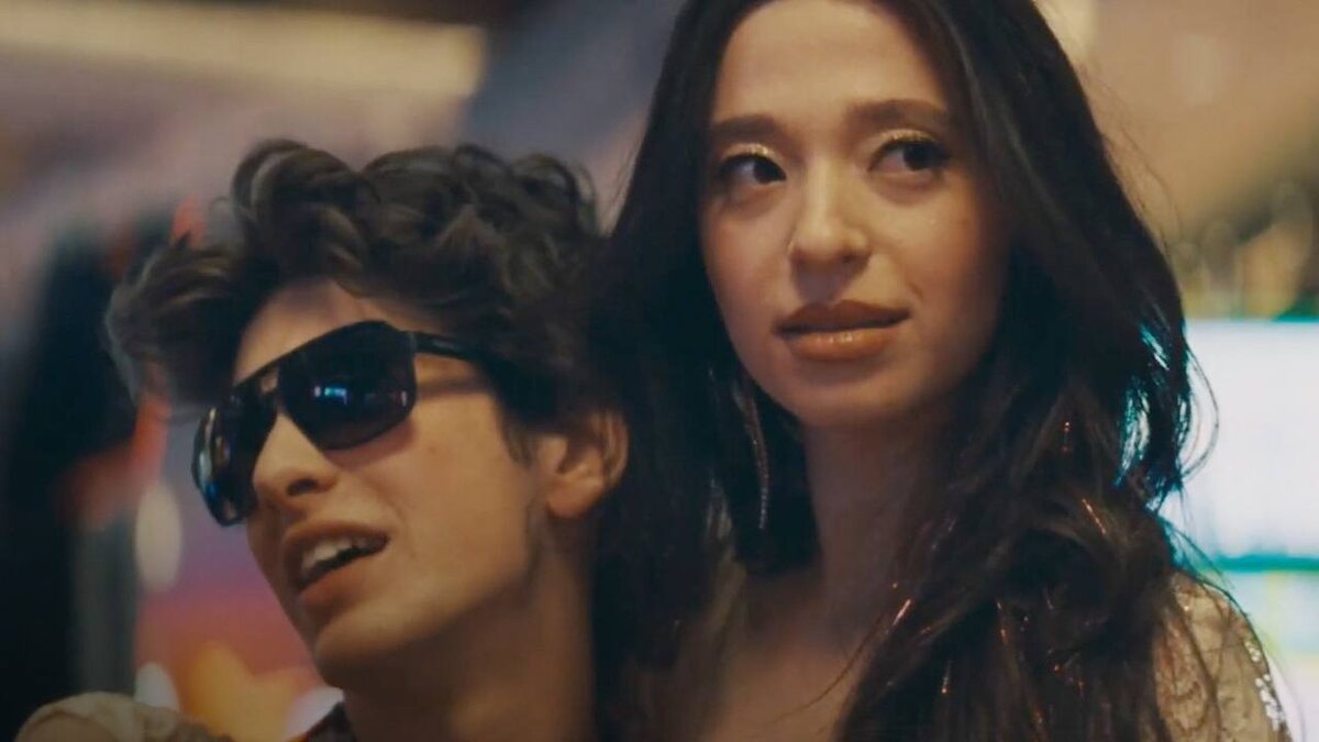 Кадр из фильма «Анора»