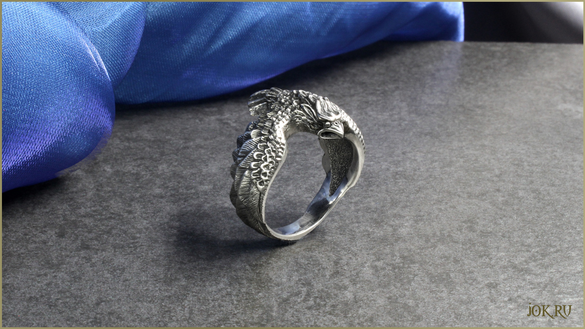 ювелирное мужское кольцо с соколом Joker-studio