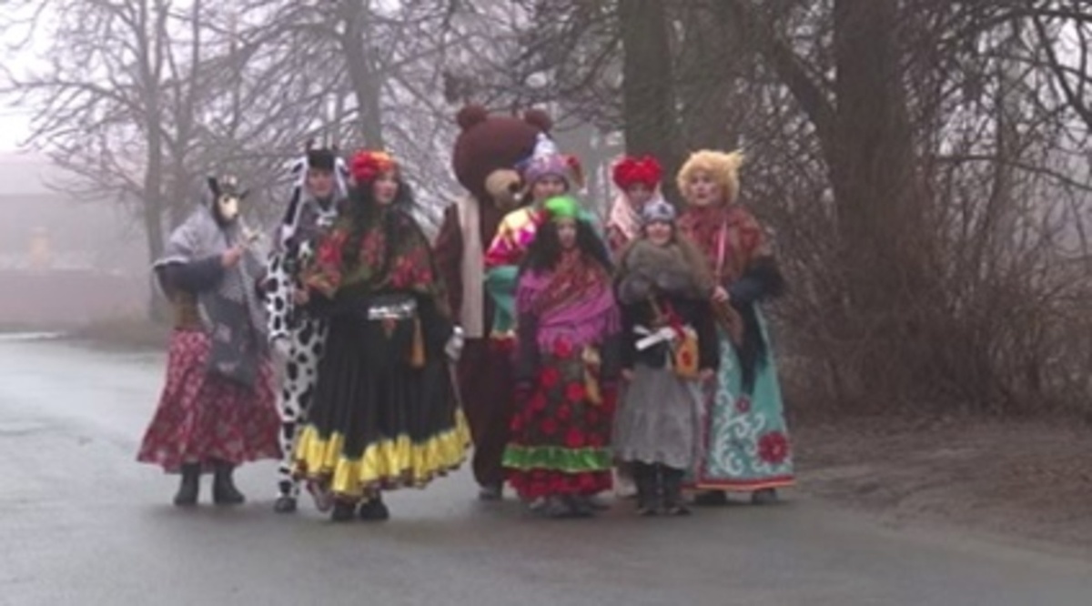    В Щигровском районе Курской области хранят традиции - колядуют